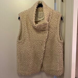 Iro women’s vest cream curly faux fur